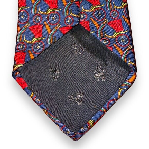 Brooks Brothers Red & Navy Horse Drawn Buggy 100% Silk Tie - Picture 3 of 5
